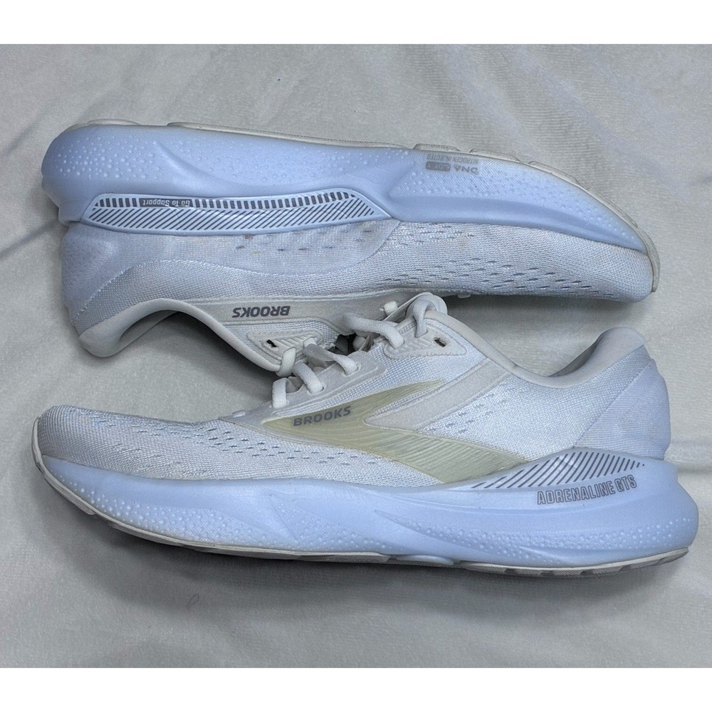 Brooks Adrenaline GTS 24 Women 9.5 White Mesh Running Athletic Sneakers 1204261B